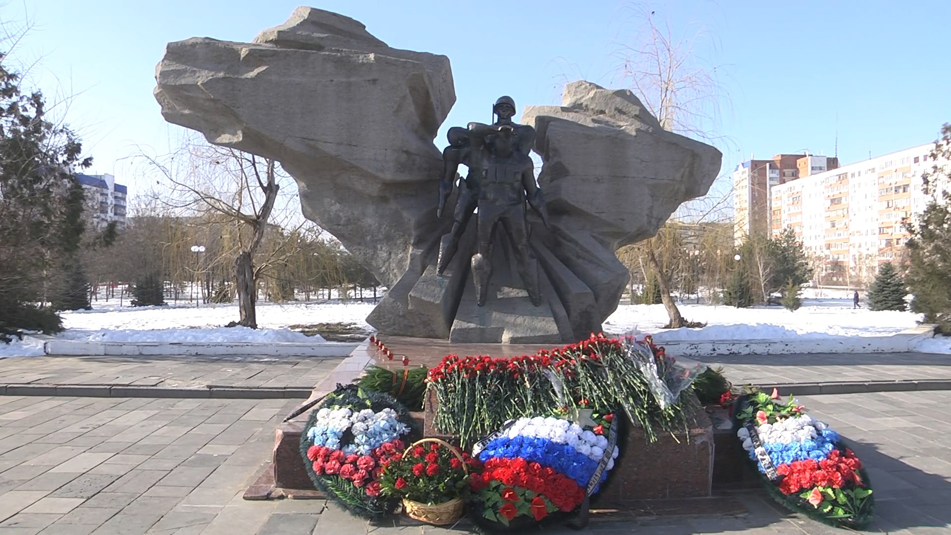 В Волжском почтили память воинов-интернационалистов